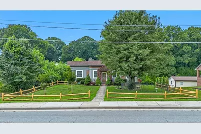 211 N Bridge Street, Jonesville, NC 28642 - Photo 5