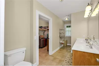 211 N Bridge Street, Jonesville, NC 28642 - Photo 21
