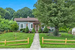 211 N Bridge St, Jonesville, NC 28642 - Photo 3