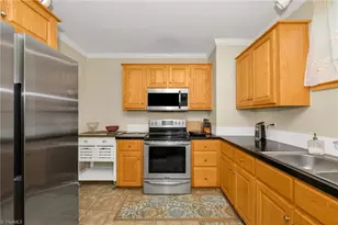 211 N Bridge St, Jonesville, NC 28642 - Photo 41