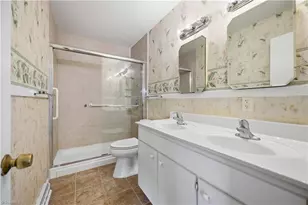 2204 Four Seasons Blvd, Greensboro, NC 27407 - Photo 5