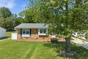 2204 Four Seasons Blvd, Greensboro, NC 27407 - Photo 37