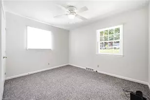 2204 Four Seasons Blvd, Greensboro, NC 27407 - Photo 23