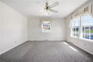 2204 Four Seasons Blvd, Greensboro, NC 27407 - Photo 9