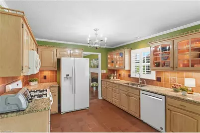 515 Wildwood Lane, Graham, NC 27253 - Photo 11