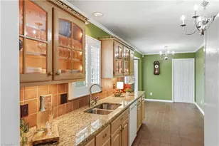515 Wildwood Ln, Graham, NC 27253 - Photo 13