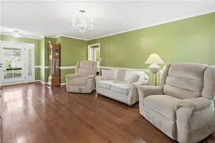 515 Wildwood Ln, Graham, NC 27253 - Photo 9