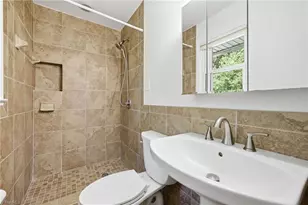 7106 Waterbury Dr, High Point, NC 27263 - Photo 19