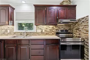 7106 Waterbury Dr, High Point, NC 27263 - Photo 11