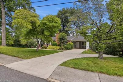 2755 Cherokee Lane, Winston-Salem, NC 27103 - Photo 5