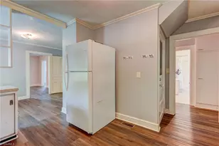 395 N Park St, Asheboro, NC 27203 - Photo 13