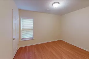 2428 Somerset Pl Dr, Winston-Salem, NC 27103 - Photo 9