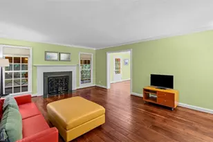 809 Hillcrest Dr, High Point, NC 27262 - Photo 7
