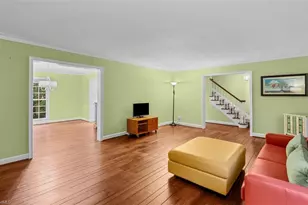 809 Hillcrest Dr, High Point, NC 27262 - Photo 9