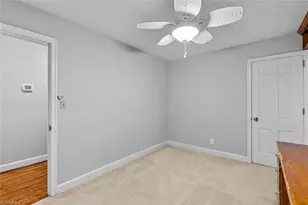 809 Hillcrest Dr, High Point, NC 27262 - Photo 39