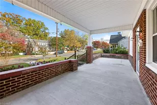 1015 S Hawthorne Rd, Winston-Salem, NC 27103 - Photo 3