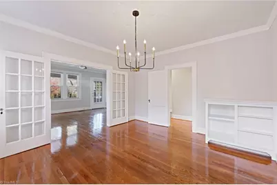 1015 S Hawthorne Road, Winston-Salem, NC 27103 - Photo 7