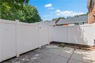 371 Hanover Arms Ct, Winston-Salem, NC 27104 - Photo 23