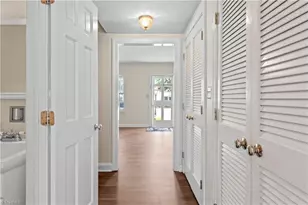 371 Hanover Arms Ct, Winston-Salem, NC 27104 - Photo 7