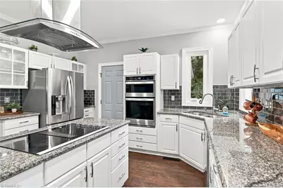 6808 Fox Horn Circle, Pfafftown, NC 27040 - Photo 5