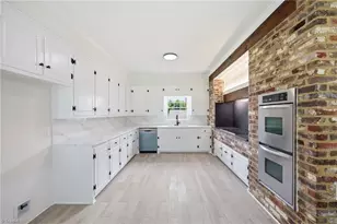 1041 Stowe St, Burlington, NC 27215 - Photo 11