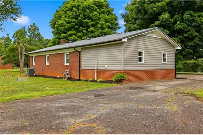 400 John McGrady Road, North Wilkesboro, NC 28659 - Photo 5