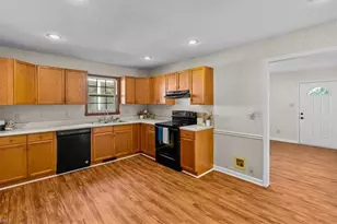 732 Jefferson St, Eden, NC 27288 - Photo 11