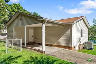 732 Jefferson St, Eden, NC 27288 - Photo 25