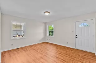 732 Jefferson St, Eden, NC 27288 - Photo 5