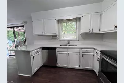 309 Elmhurst Avenue, High Point, NC 27262 - Photo 9