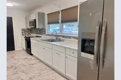 1521 Ohenry Boulevard, Greensboro, NC 27405 - Photo 3