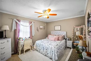 736 Salem St, Thomasville, NC 27360 - Photo 21