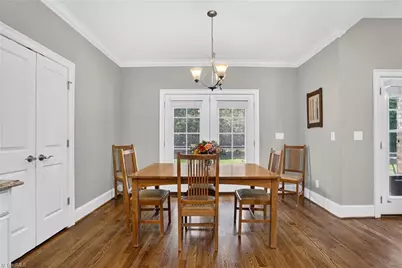 820 Dunleigh Drive, Burlington, NC 27215 - Photo 9