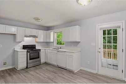 1111 Caldwell Street, Greensboro, NC 27406 - Photo 3