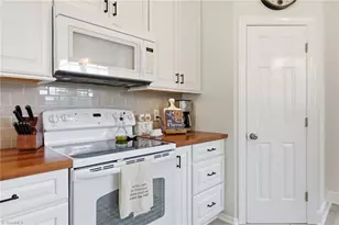 1167 Charleston Dr, Wallburg, NC 27107 - Photo 9