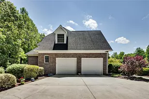 827 Anns Ct, Asheboro, NC 27205 - Photo 3