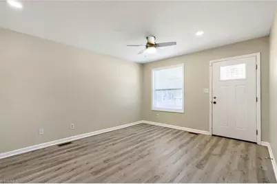 2204 Gable Way, High Point, NC 27262 - Photo 5