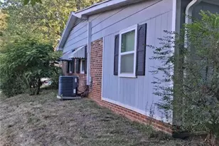 1 Preyer Ct, Greensboro, NC 27405 - Photo 7