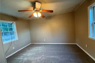 1 Preyer Ct, Greensboro, NC 27405 - Photo 3