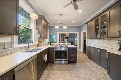 641 S Hawthorne Road, Winston-Salem, NC 27103 - Photo 21