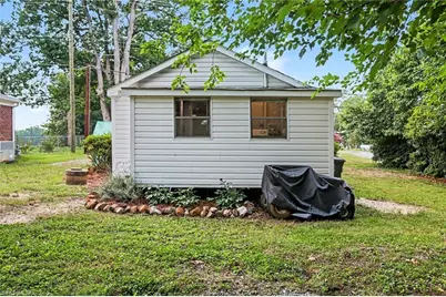 2211 Fairfax Road, Greensboro, NC 27407 - Photo 15
