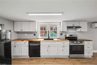 2211 Fairfax Road, Greensboro, NC 27407 - Photo 5