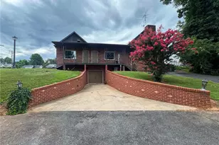 656 N Bridge St, Elkin, NC 28621 - Photo 29