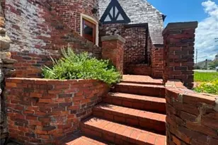 656 N Bridge St, Elkin, NC 28621 - Photo 7