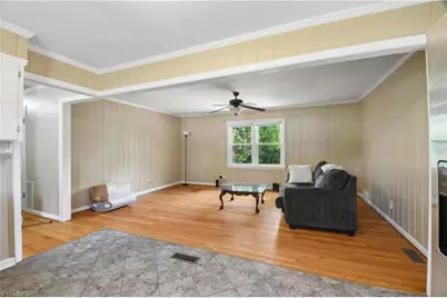 1011 Duggins Street, Kernersville, NC 27284 - Photo 7