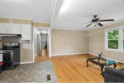 1011 Duggins Street, Kernersville, NC 27284 - Photo 9