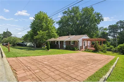1011 Duggins Street, Kernersville, NC 27284 - Photo 3