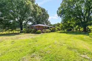 1327 Cox Ave, High Point, NC 27263 - Photo 39