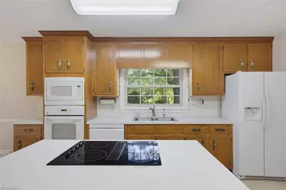 1327 Cox Avenue, High Point, NC 27263 - Photo 13