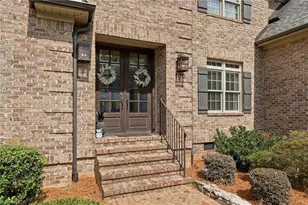 100 Pearce Dr, Jamestown, NC 27282 - Photo 7